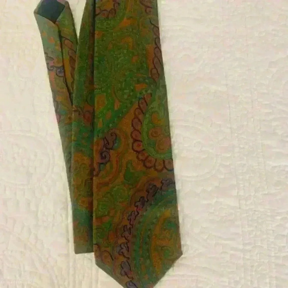 Vintage Etro Tie - Picture 2 of 4
